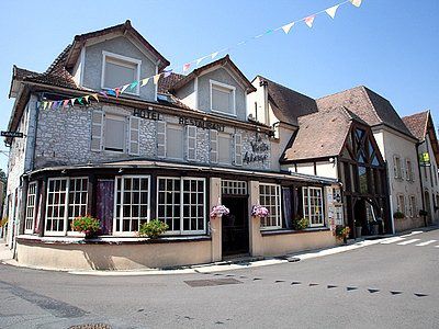 Hotel Logis Restaurant La Vieille Auberge, Art And Gallery Souillac
