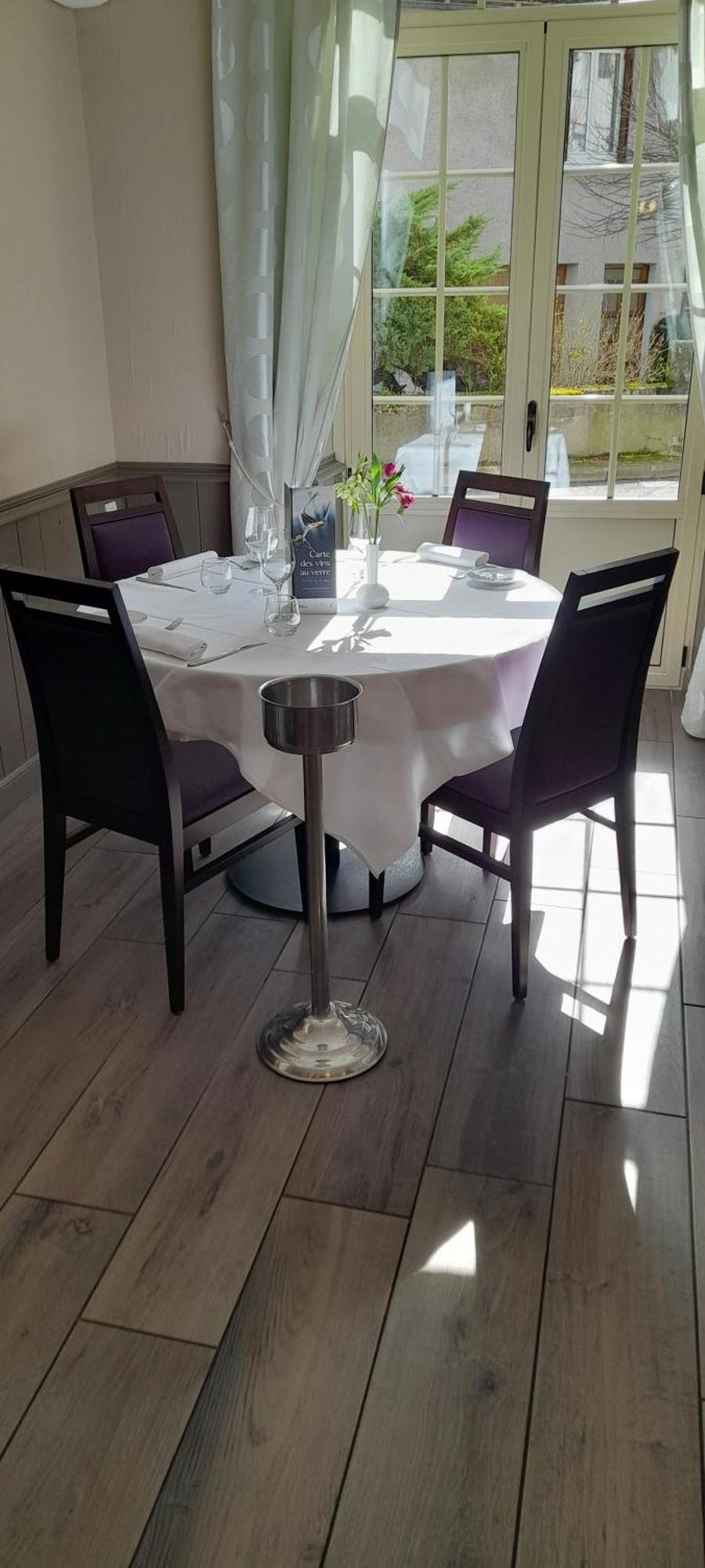 Hotel Logis Restaurant La Vieille Auberge, Art And Gallery Souillac