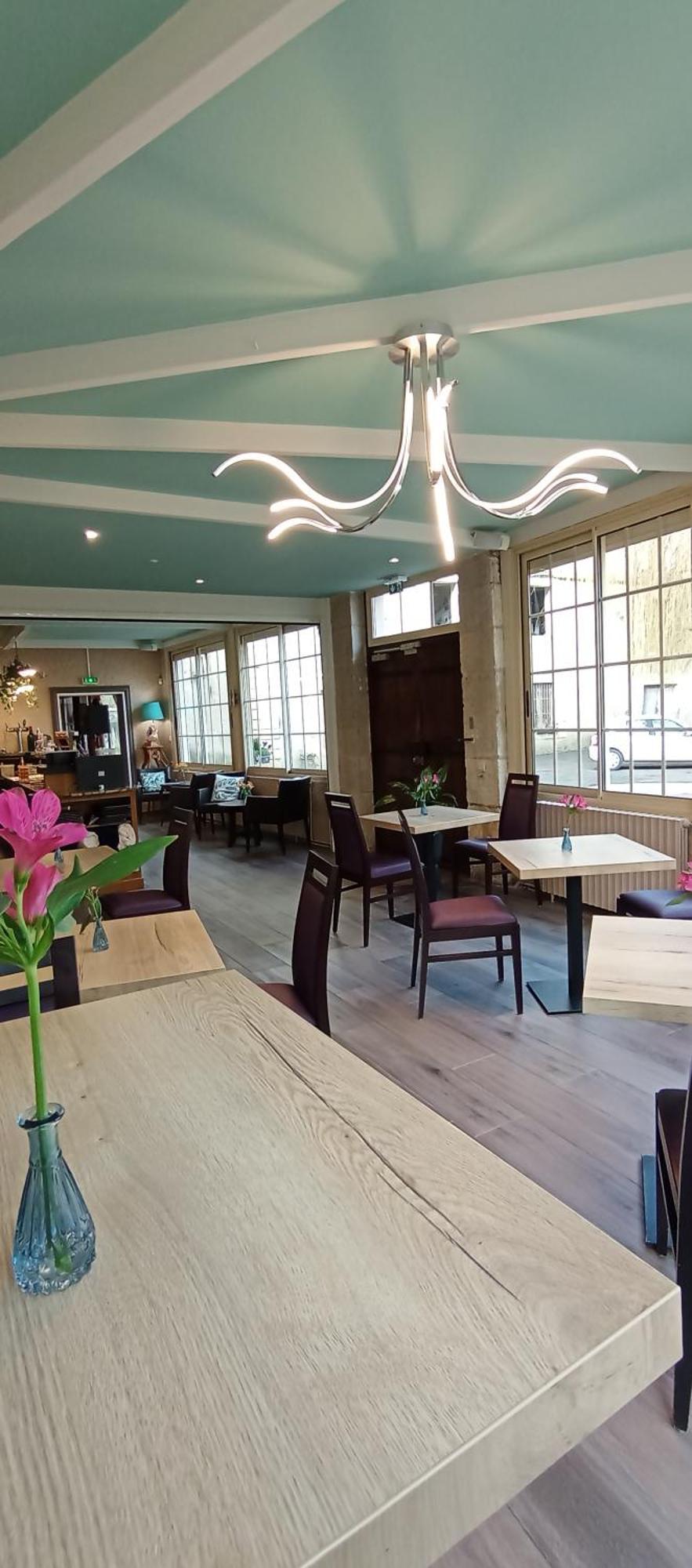 Hotel Logis Restaurant La Vieille Auberge, Art And Gallery 3*
